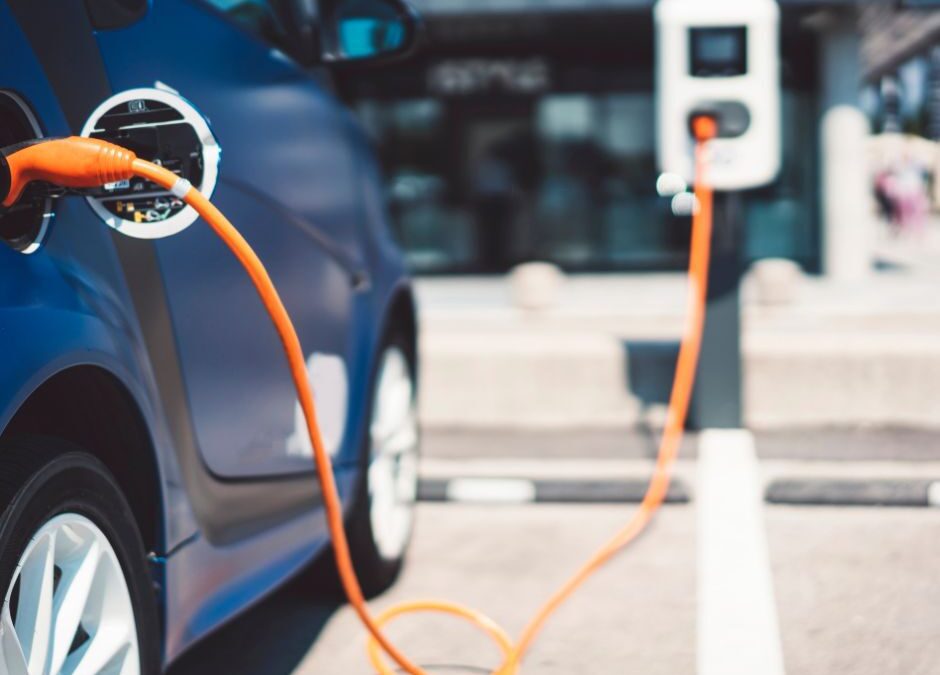 Electric and Hybrid Cars: Pros and Cons